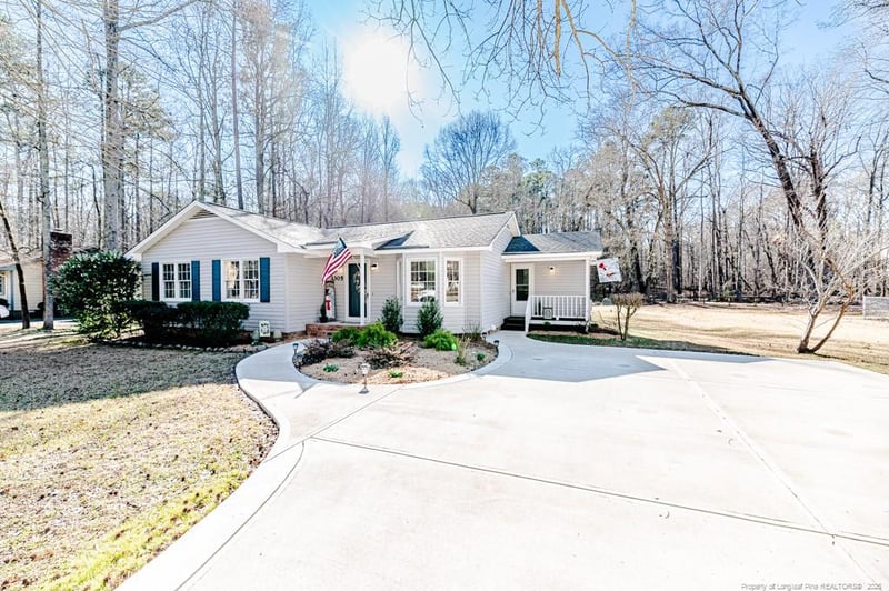 3305 Longview Dr, Sanford, NC 27330
