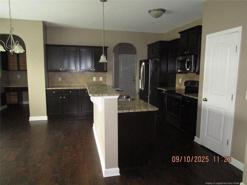 3305 Memorial Dr, Fayetteville, NC 28311