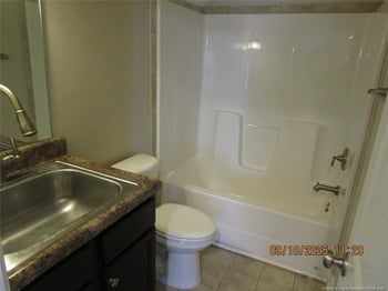 3305 Memorial Dr, Fayetteville, NC 28311