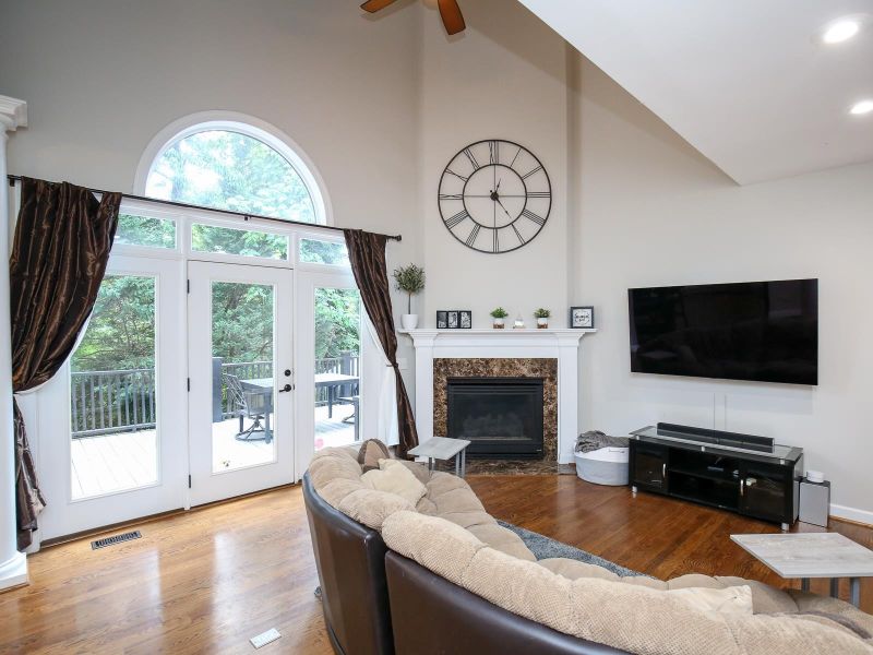 3305 Six Forks Rd, Raleigh, NC 27609
