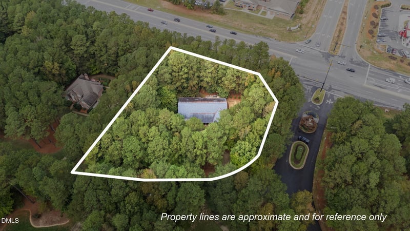 3305 Wisteria Dr, Clayton, NC 27527