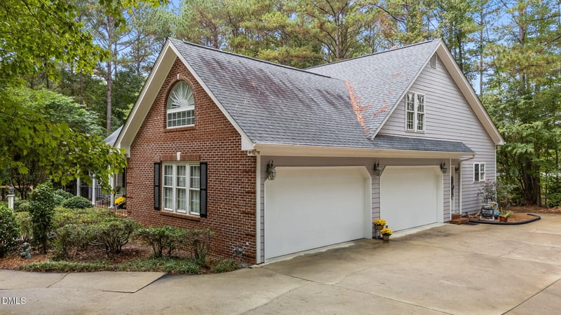 3305 Wisteria Dr, Clayton, NC 27527
