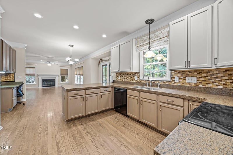 3306 Meadowrun Dr, Durham, NC 27707