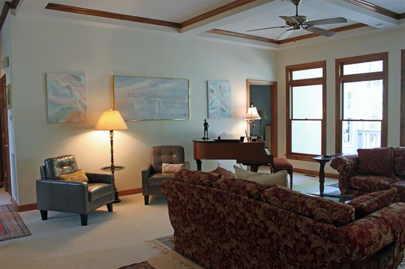 3306 Park Overlook Dr, Durham, NC 27712