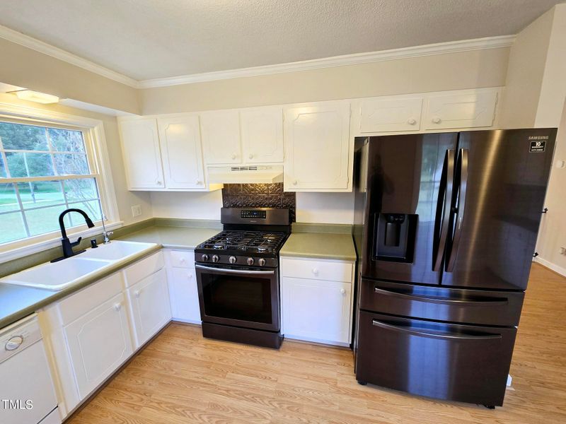 3307 Elk St, Burlington, NC 27215