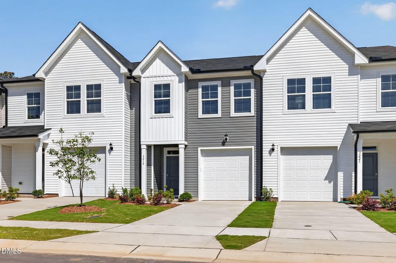 3308 Bailey Lake Dr #205, Fuquay Varina, NC 27526
