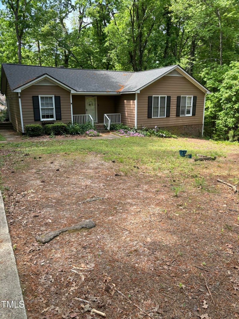 3308 Bearskin Ct, Raleigh, NC 27606