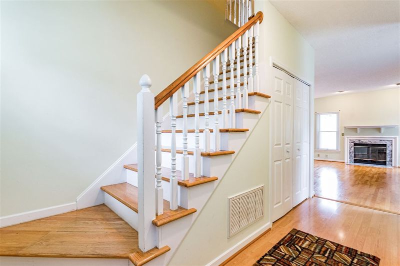 3308 Glen Currin Dr, Raleigh, NC 27612
