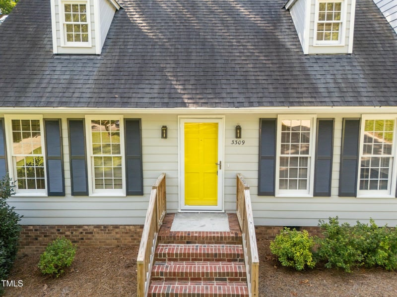3309 Bearskin Ct, Raleigh, NC 27606