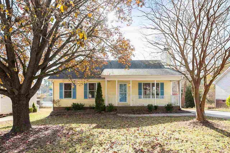 3309 Castlegate Dr, Raleigh, NC 27616