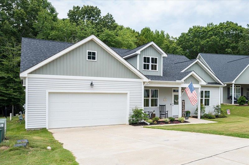 331 Ashley Woods Ct, Clayton, NC 27527