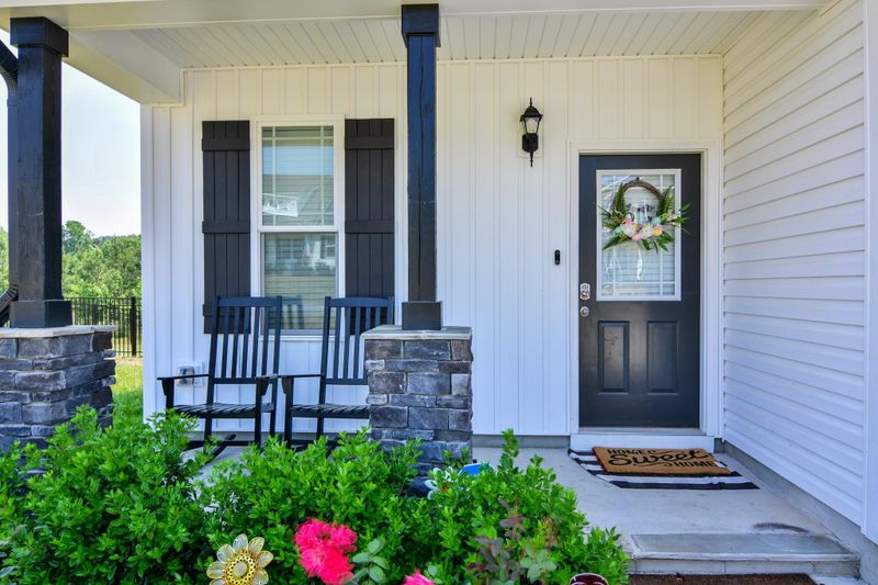 331 Buhrstone Mill St, Zebulon, NC 27597