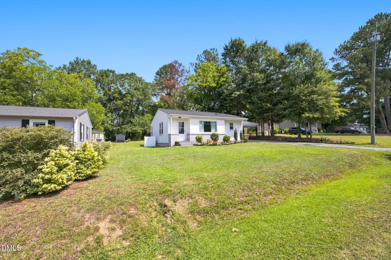 331 E Lillington St, Angier, NC 27501
