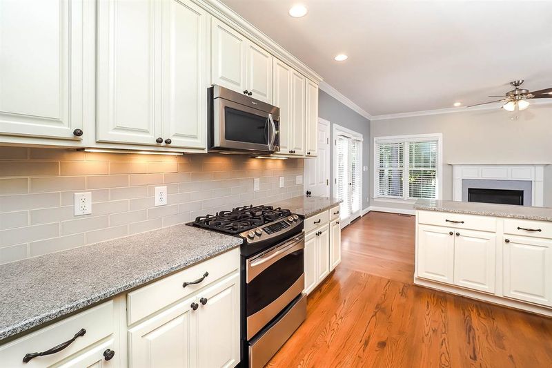331 Pine Nut Ln, Apex, NC 27502