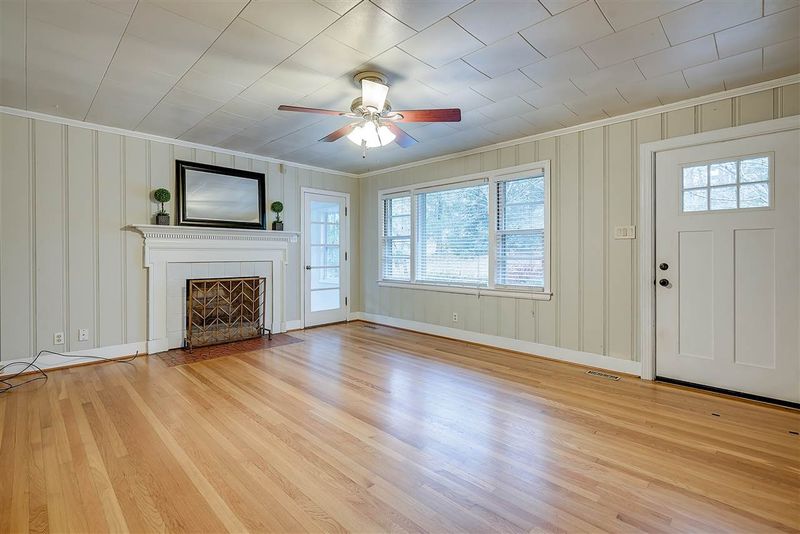 3310 Hope Valley Rd, Durham, NC 27707