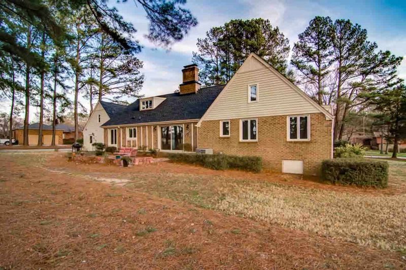 3310 Stoneybrook Dr, Durham, NC 27705