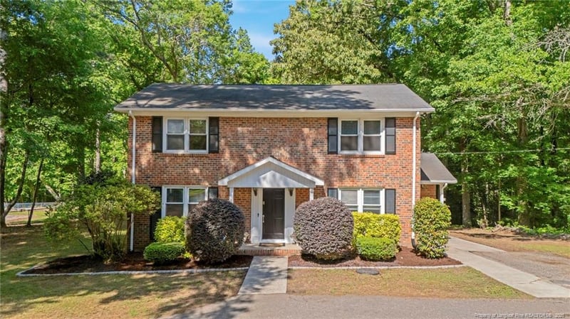 3311 Green Valley Dr, Sanford, NC 27330