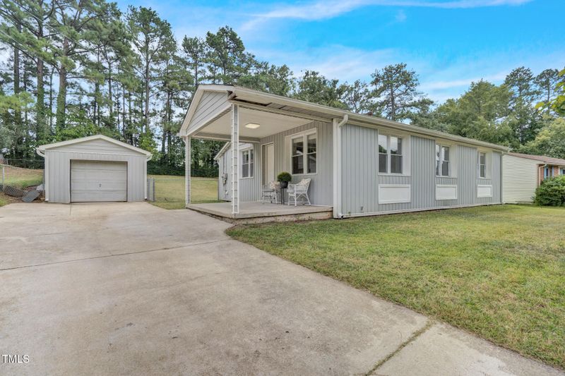 3312 Apache Dr, Raleigh, NC 27609