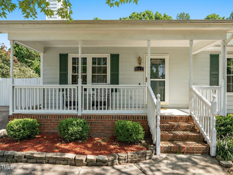 3312 Castlegate Dr, Raleigh, NC 27616