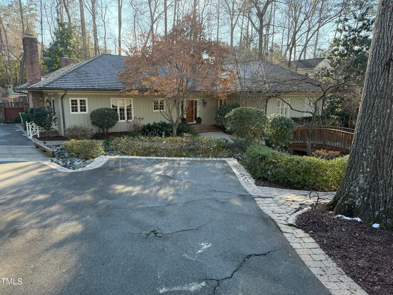 3312 Landor Rd, Raleigh, NC 27609