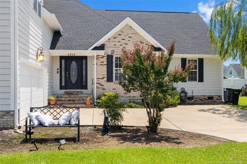 3313 Geyser Peak Rd, Fayetteville, NC 28306