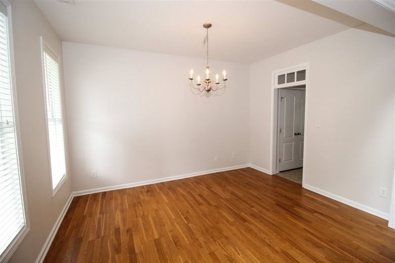 3313 Sunbright Ln, Raleigh, NC 27610