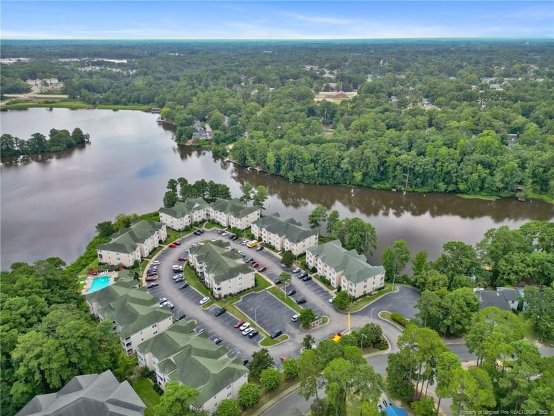 3314 Harbour Pointe Pl, Fayetteville, NC 28314