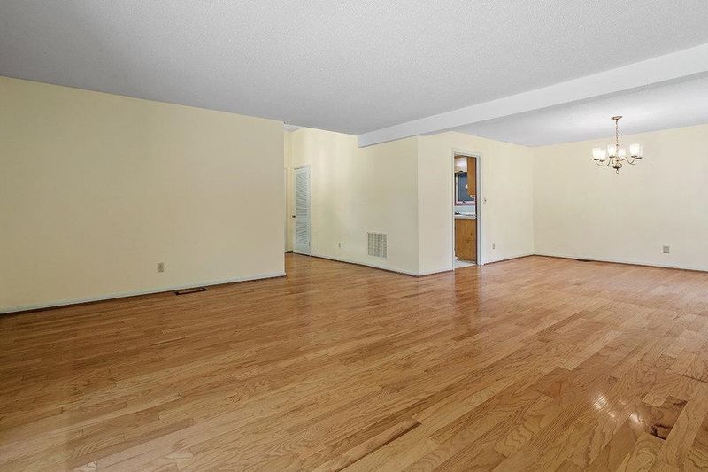 3314 Timberlake Rd, Raleigh, NC 27604