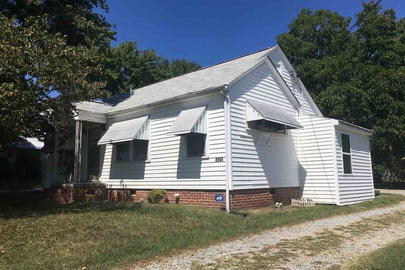 3315 Holloway St, Durham, NC 27703