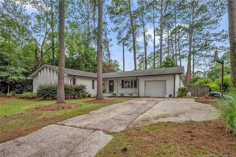 3315 Jura Dr, Fayetteville, NC 28303