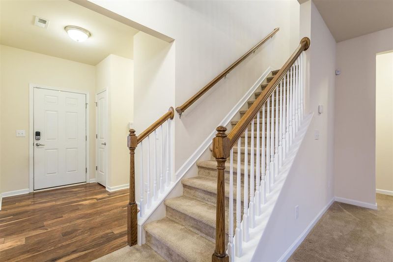 3316 Althorp Dr, Raleigh, NC 27616