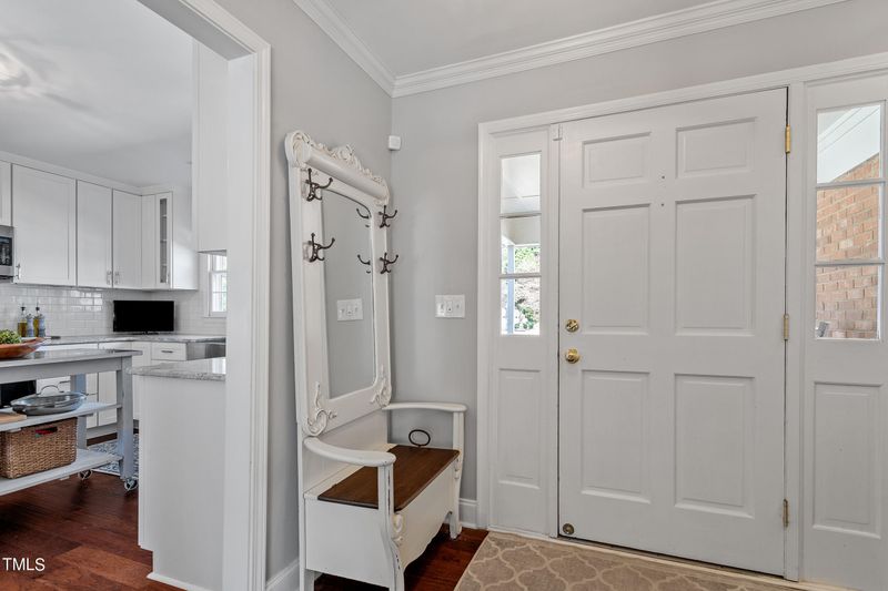 3316 Blue Ridge Rd, Raleigh, NC 27612