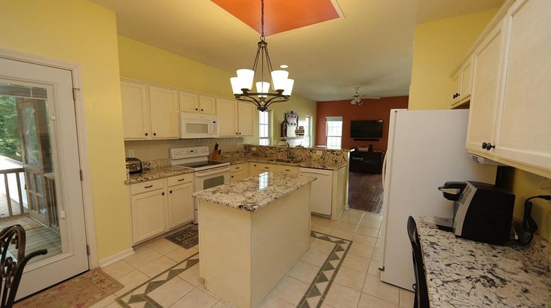 3316 Forest Mill Cir, Raleigh, NC 27616