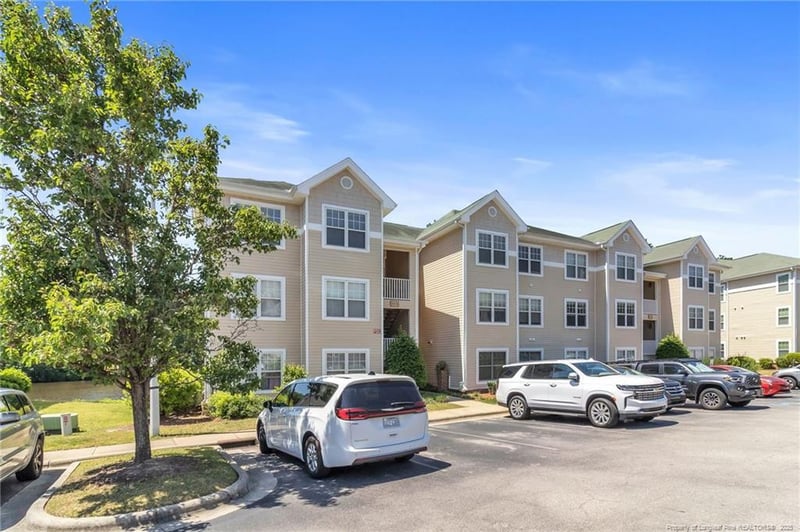 3316 Harbour Pointe Pl, Fayetteville, NC 28314
