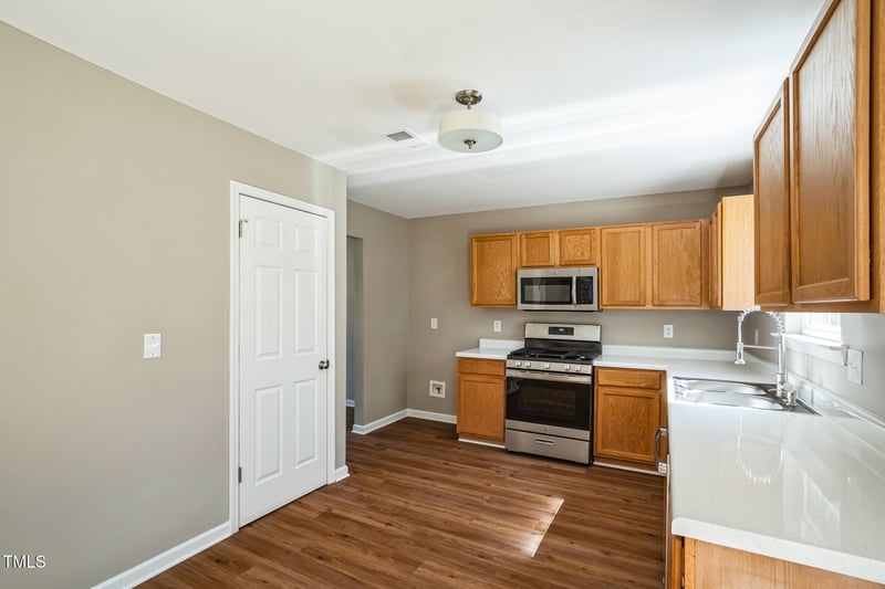 3316 Perkins Ridge Rd, Raleigh, NC 27610