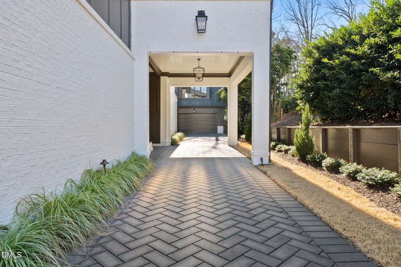 3317 Hampton Rd, Raleigh, NC 27607