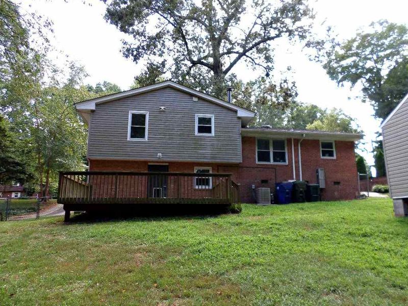 3317 Julian Dr, Raleigh, NC 27604