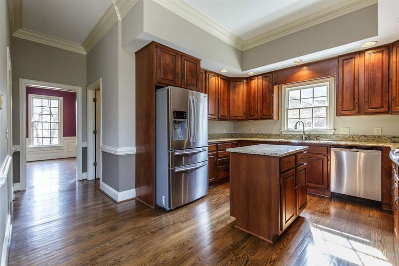 3318 Carriage Pl, Burlington, NC 27215