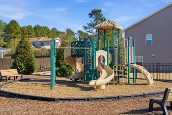 3318 Longleaf Estates Dr, Raleigh, NC 27616