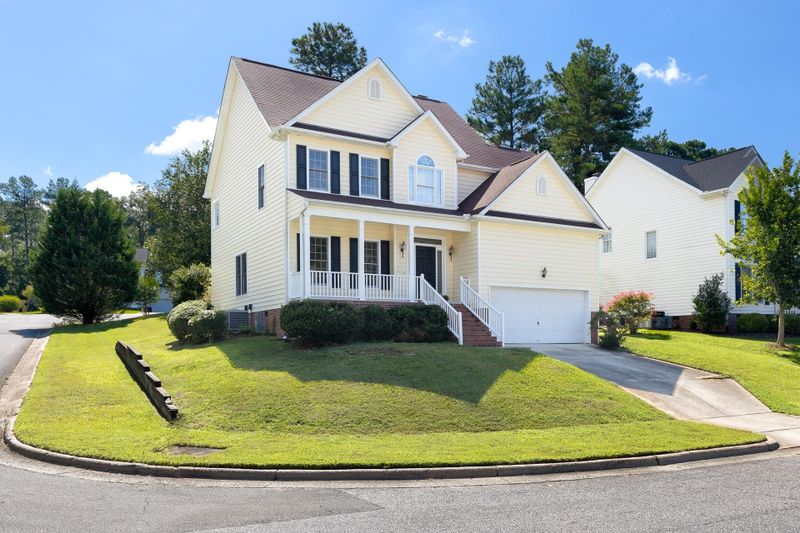 3318 Meadowrun Dr, Durham, NC 27707