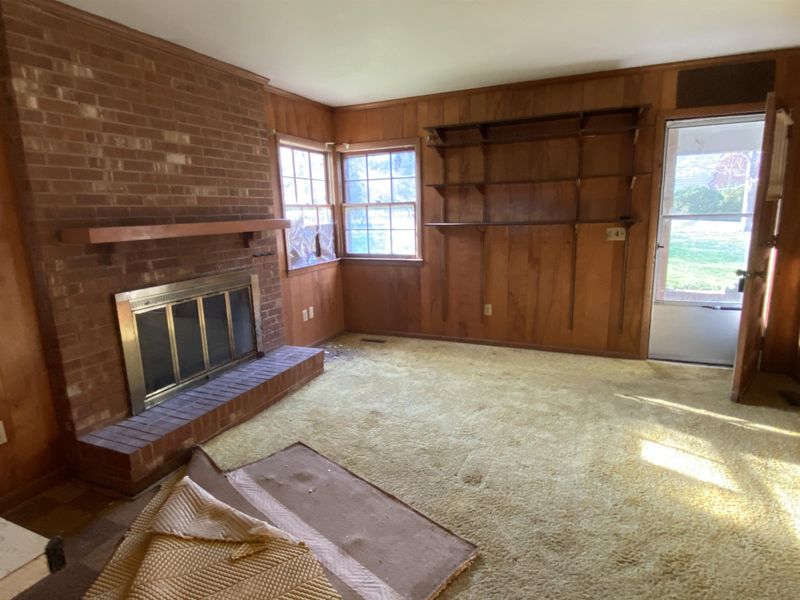 3318 Rolling Hill Rd, Durham, NC 27705