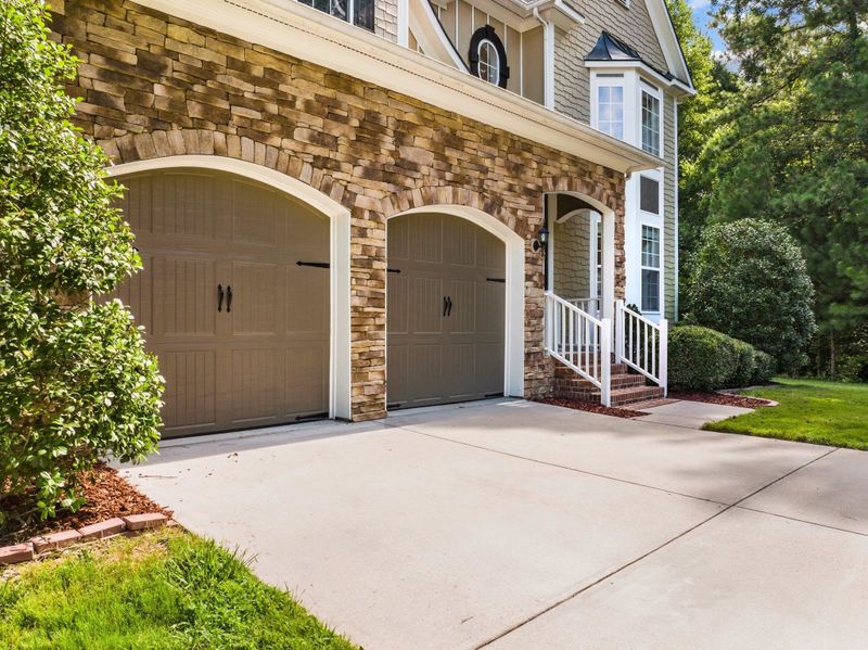 3319 Queensland Rd, Raleigh, NC 27614