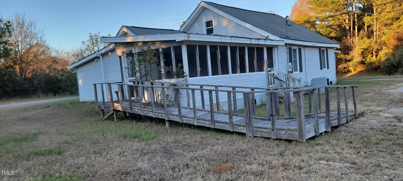 332 Bass Lake Rd, Holly Springs, NC 27540