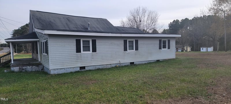 332 Bass Lake Rd, Holly Springs, NC 27540