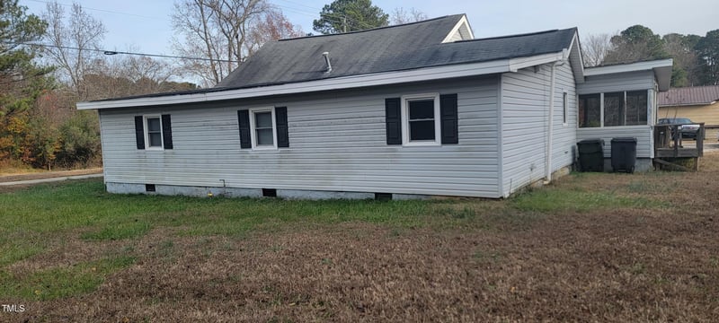 332 Bass Lake Rd, Holly Springs, NC 27540