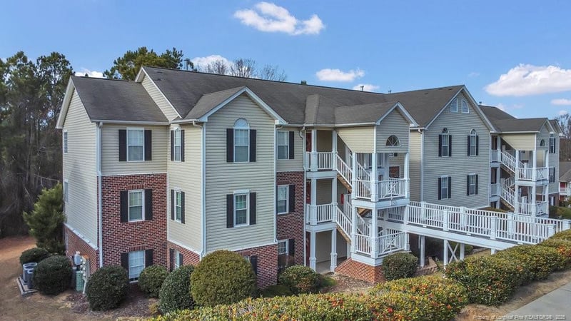 332 Bubble Creek Ct #1, Fayetteville, NC 28311