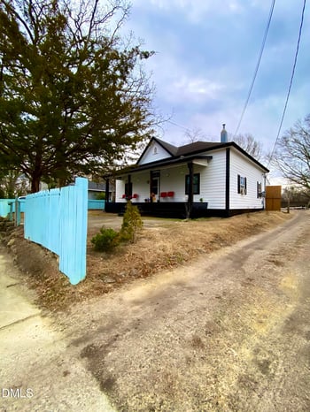 332 Chavasse Ave, Henderson, NC 27536