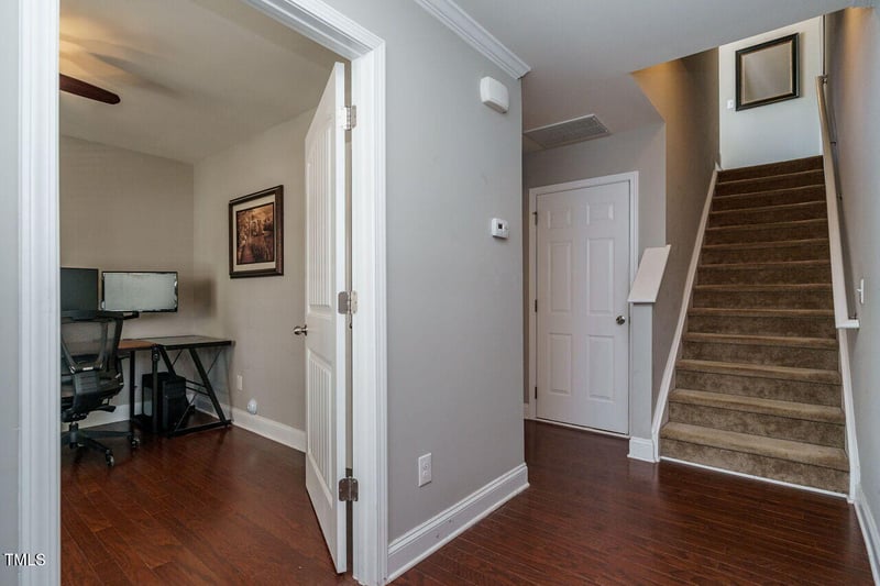 332 Dove Cottage Ln, Cary, NC 27519