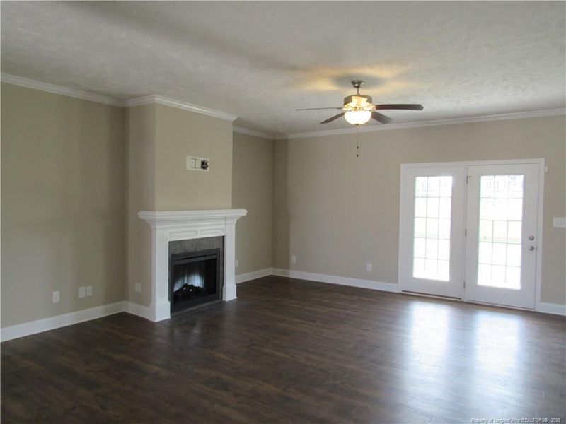 332 Lyman Dr, Fayetteville, NC 28312