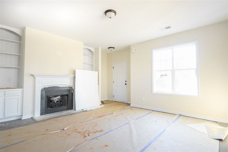 332 Nelson Ln, Clayton, NC 27527